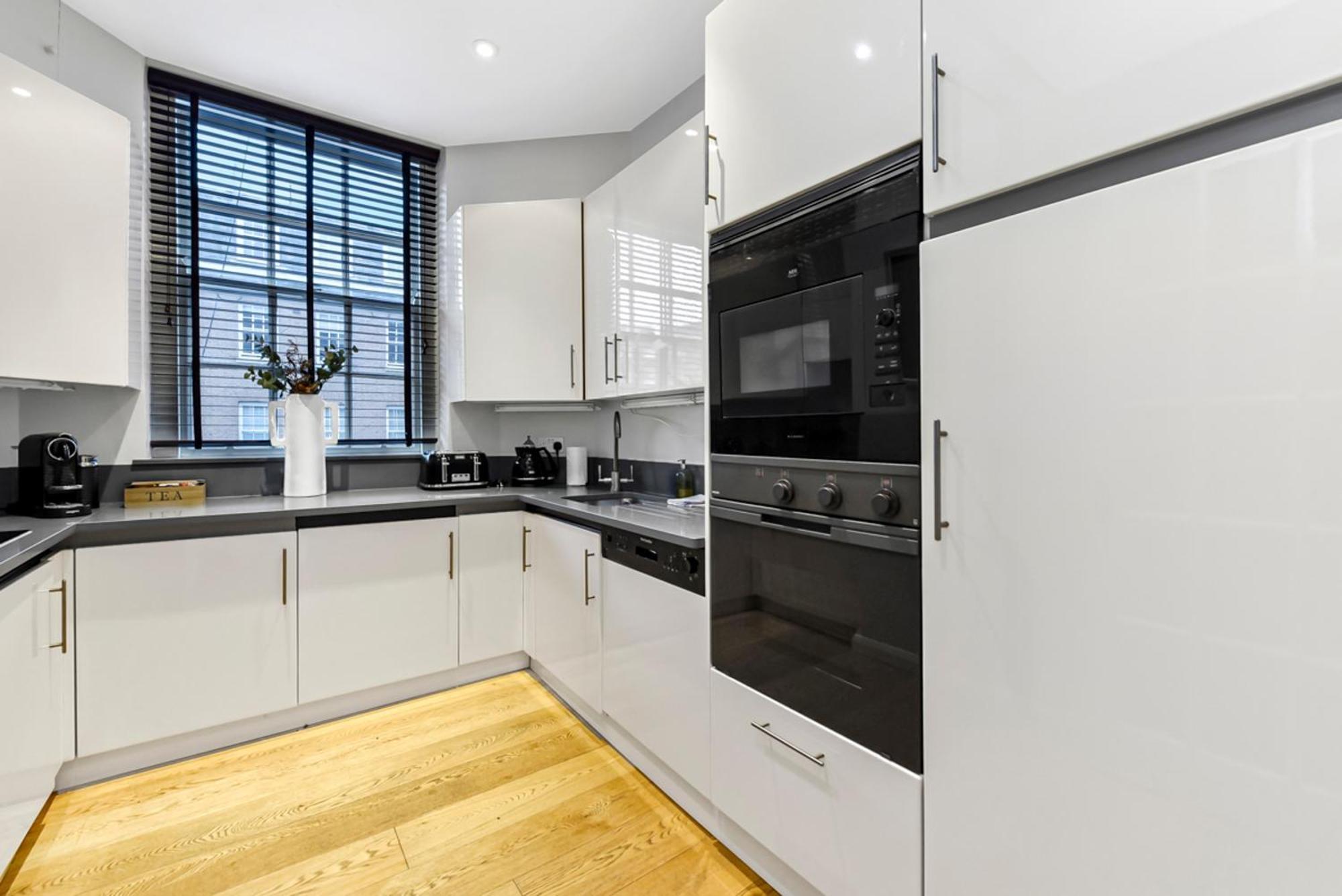 2 Bed Apartment- Mayfair 4 Apartamento Londres